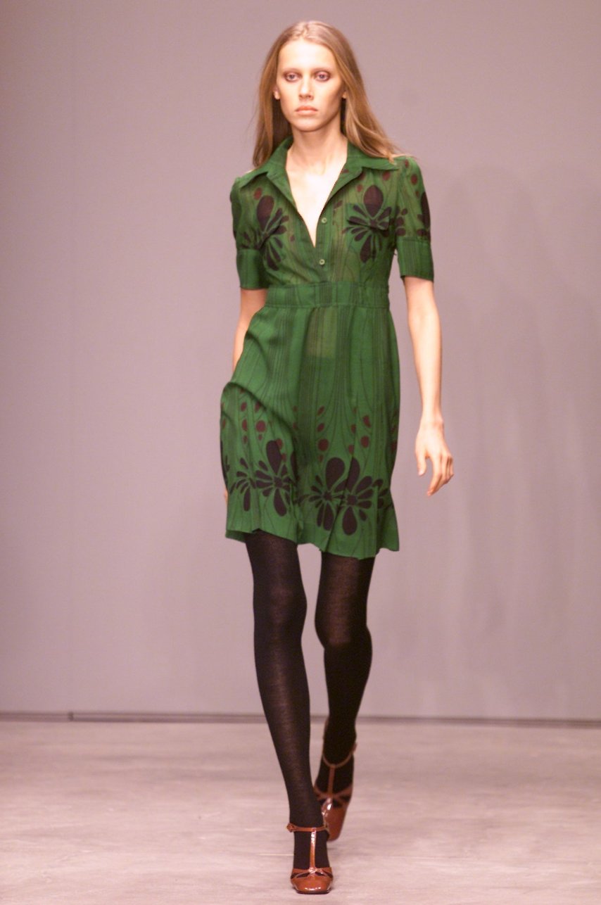Preppy 60s Revival: Miu Miu Fall 2001 – Ayerhs Magazine