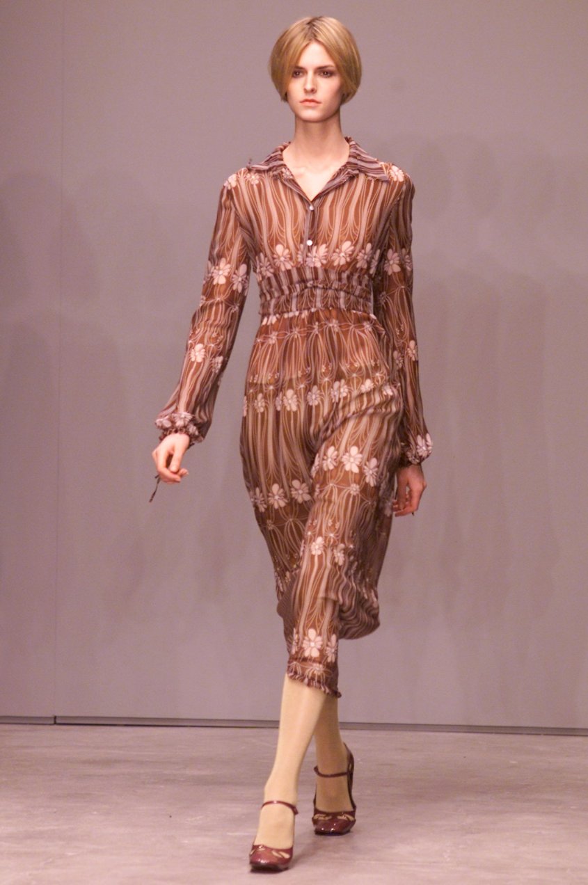 Preppy 60s Revival: Miu Miu Fall 2001 – Ayerhs Magazine