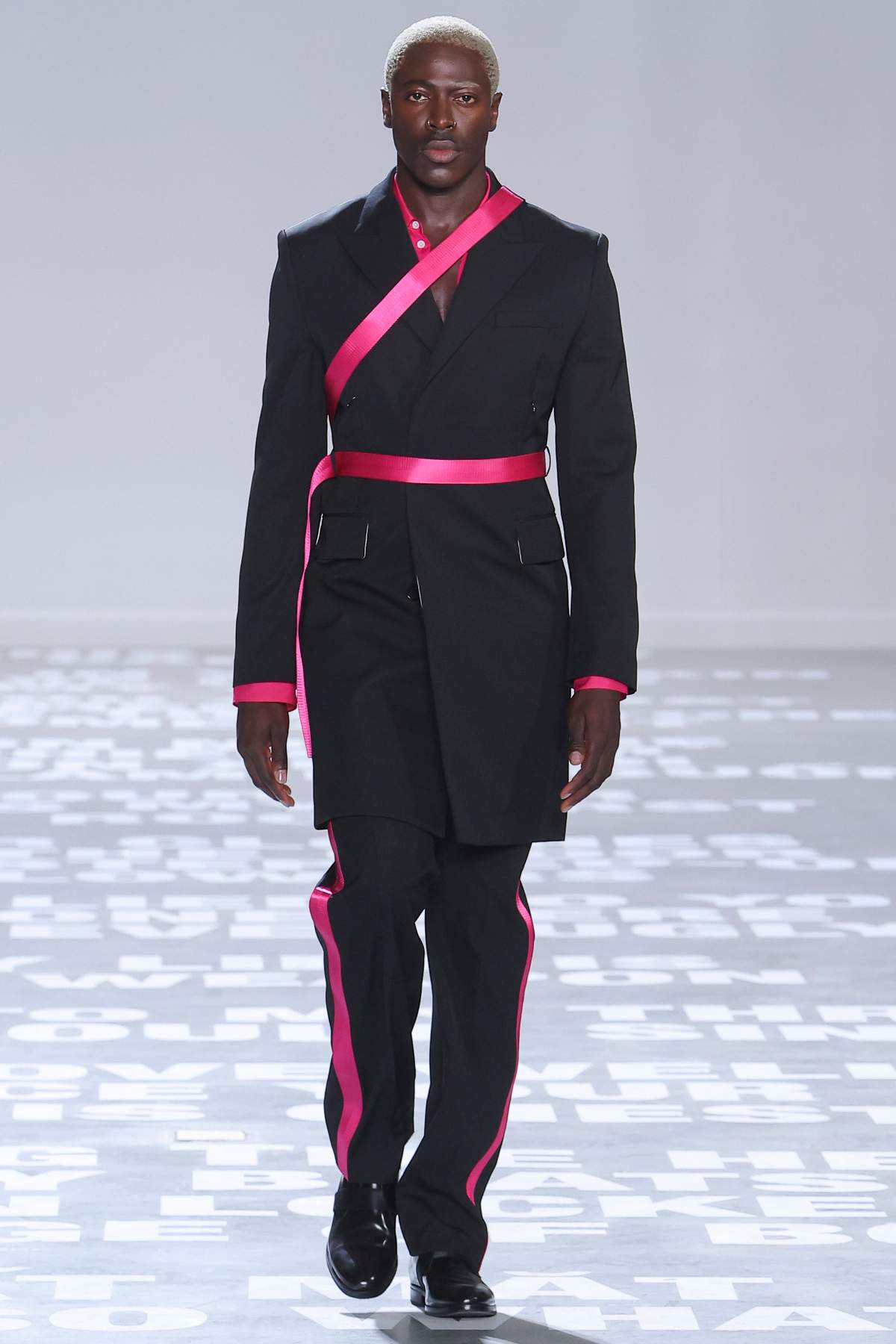 Helmut Lang Spring 2024: Born to Go – Ayerhs Magazine
