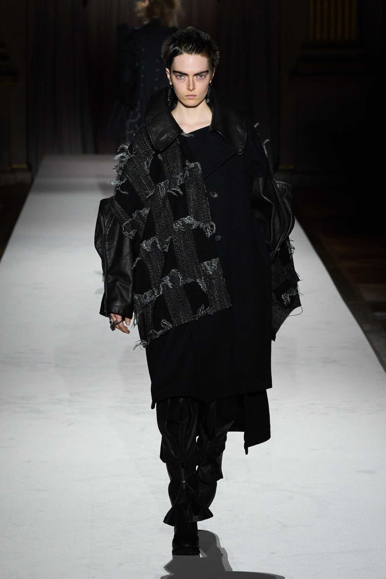 Yohji Yamamoto ＋ NOIR 16AW 大判ストール 完売品 Yohji Yamamoto ＋ NOIR 16AW 大判ストール 完売品